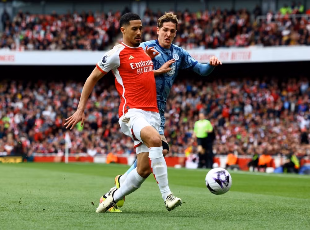thua aston villa arsenal chinh thuc mat ngoi dau ngoai hang anh hinh 1