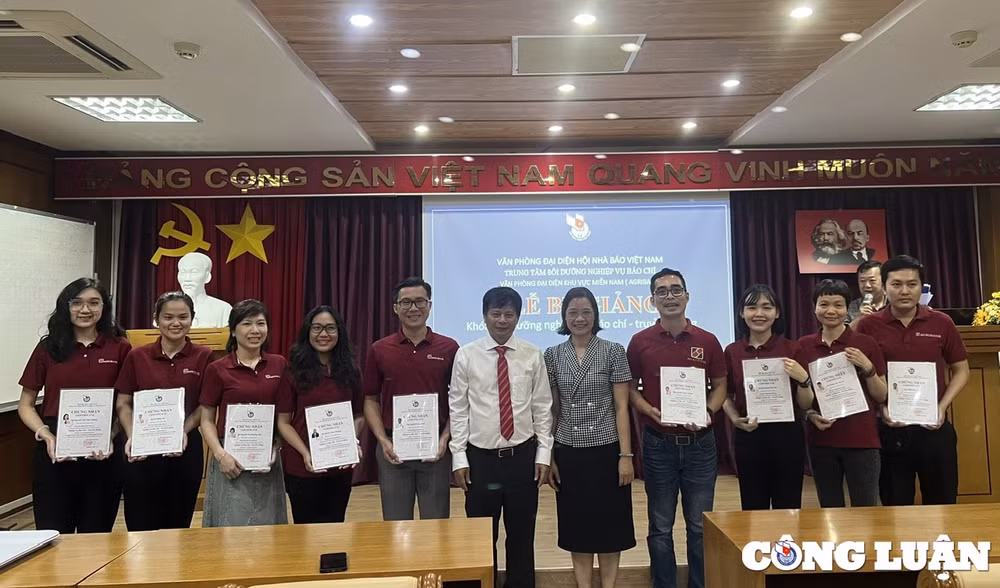 be giang lop boi duong nghiep vu bao chi cho can bo agribank khu vuc phia nam hinh 4