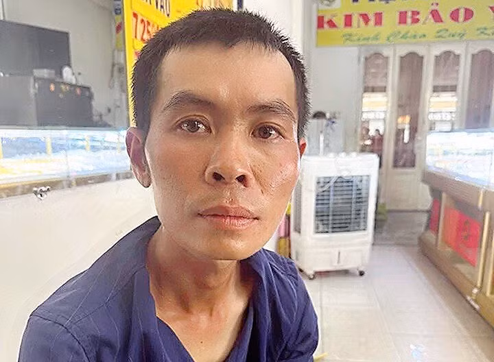 bat gon doi tuong cuop tiem vang o long an hinh 1