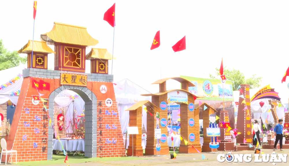 ninh binh hap dan cac hoat dong va tro choi dan gian tai le hoi hoa lu 2024 hinh 1