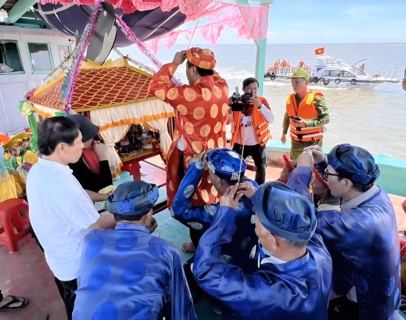 tung bung le hoi nghinh ong o dong hai bac lieu hinh 2