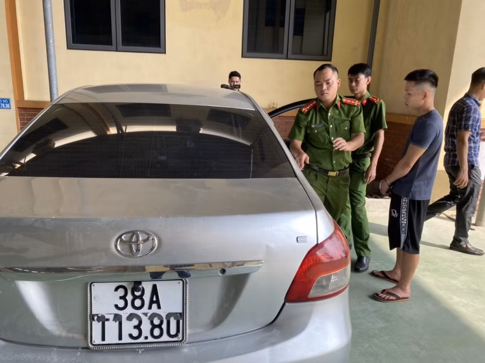 bat doi tuong cuop tiem vang o ha tinh sau hon 3 gio gay an hinh 2