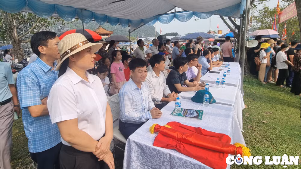 hoi thi cheo thuyen tai le hoi hoa lu nam 2024 hinh 1