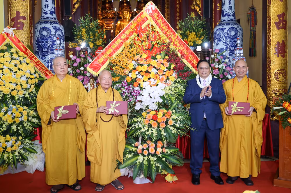 thu tuong chinh phu pham minh chinh chuc mung dai le phat dan 2024 hinh 5