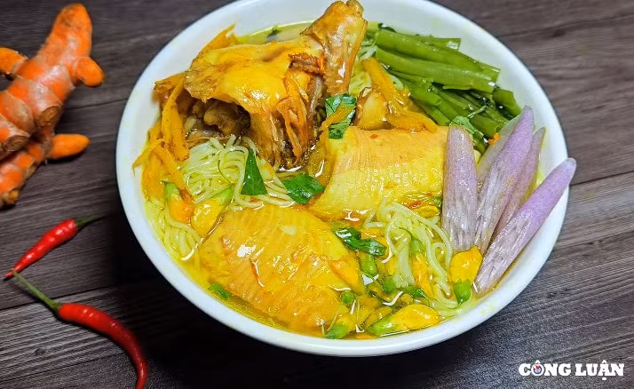bun ca chau doc dac san nuc tieng dat an giang hinh 1