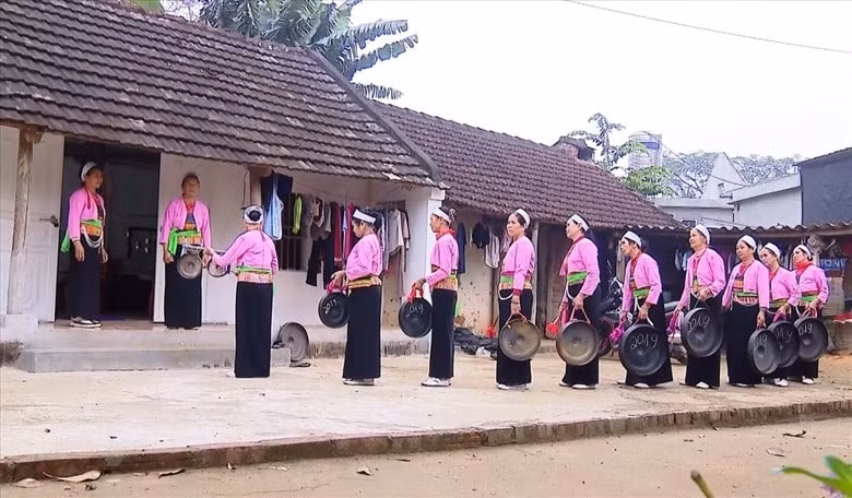 ninh binh giu gin net van hoa truyen thong doc dao cua dan toc muong hinh 1