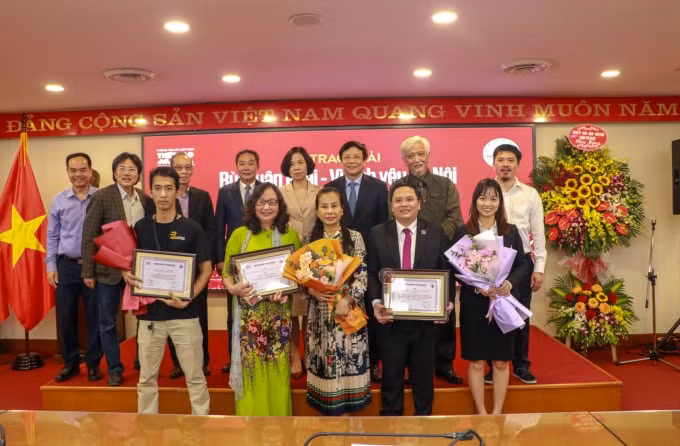 le trao giai bui xuan phai vi tinh yeu ha noi lan thu 14 hinh 6