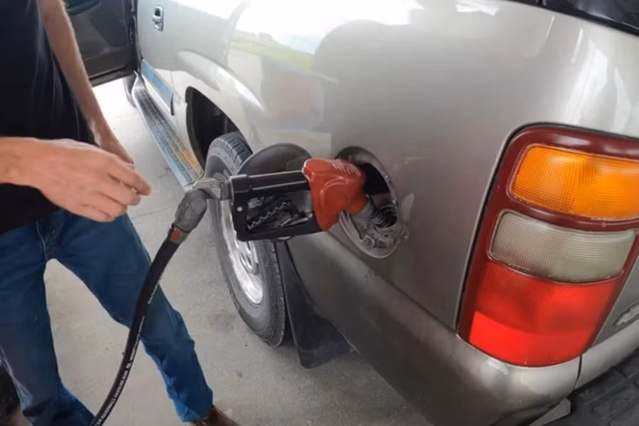Muốn xe tiết kiệm xăng hơn, bạn sẽ phải đánh đổi điều gì?