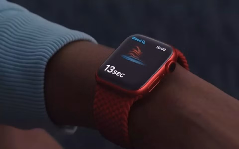 Apple Watch series 6. Ảnh: TL