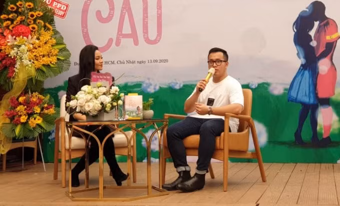 Tác giả Khương Teddy giao lưu, giới thiệu tác phẩm Bông cẩm tú cầu đến bạn đọc sáng 13/9/2020