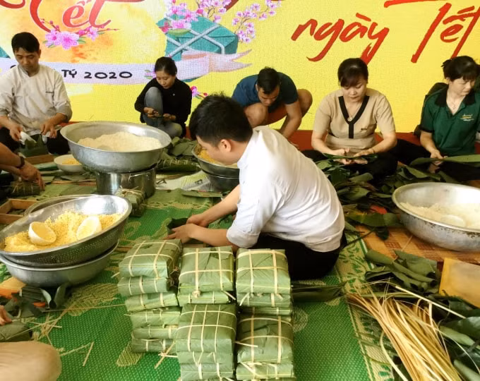 Xuất phát từ tình cảm của người làm ra, những chiếc bánh chưng dường như có ý nghĩa hơn