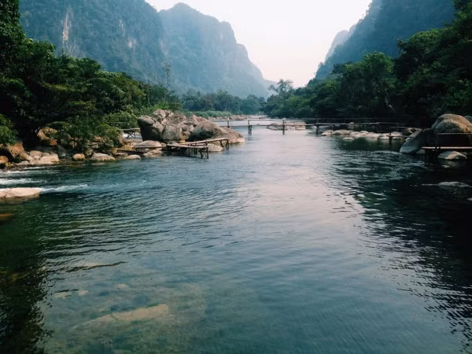 Điểm du lịch Suối nước Mọoc, Sông Chày – Hang Tối đang bị “nhóm lợi ích” thâu tóm.