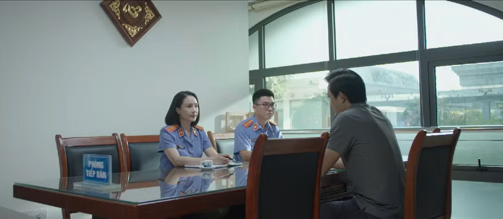 Lằn ranh - Tập 43: Nguyệt bị Thiệu giam giữ, ông Sách và ông Thủy đối đầu trực diện - Ảnh 9.