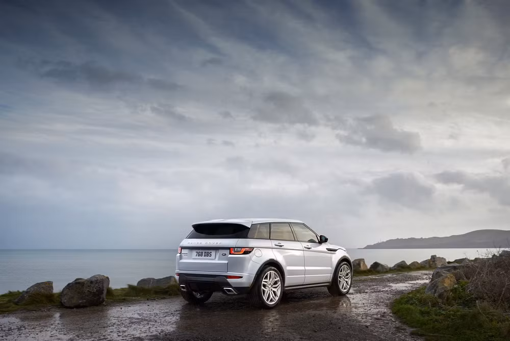Đang tải range-rover-evoque-2.jpg…
