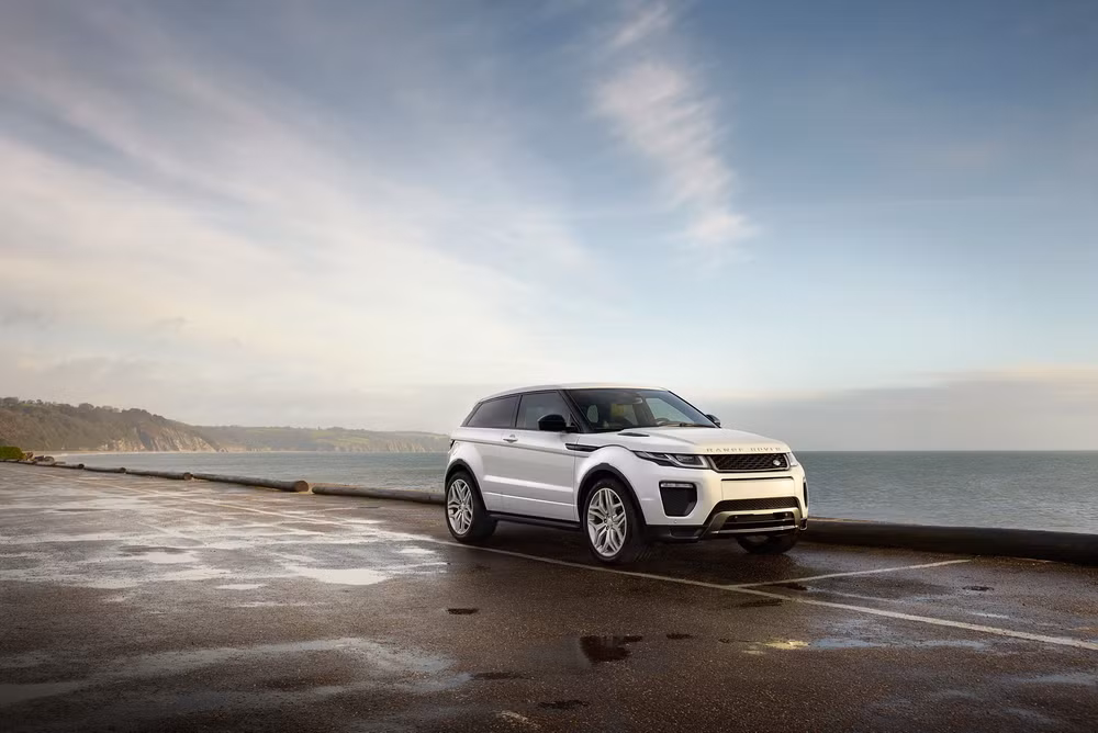 Đang tải range-rover-evoque-5.jpg…