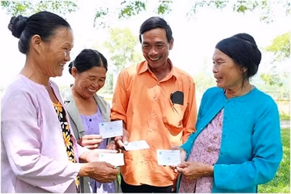Chính phủ đặt mục tiêu trên 90% người dân tham gia BHYT vào năm 2020 (Ảnh minh họa)