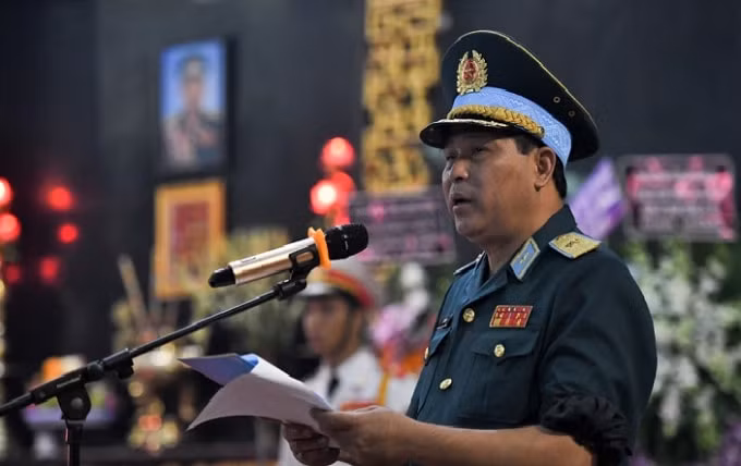 Thiếu tướng Lê Hồng Sơn - phó tham mưu trưởng Quân chủng Phòng không - không quân.