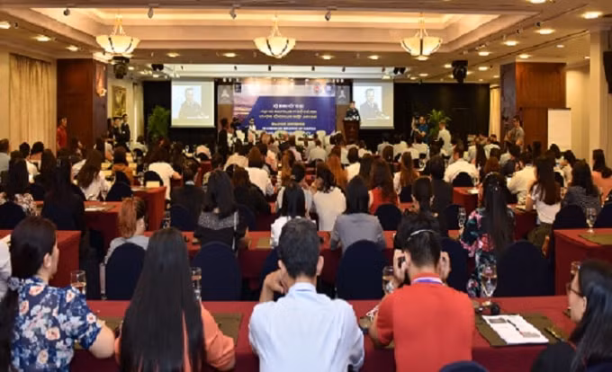 Hàng trăm doanh nghiệp trong Công đồng doanh nghiệp anh đã tham gia buổi đối thoại với Hải quan TP.HCM