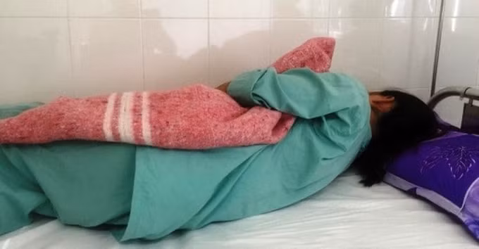 Điều dưỡng D.H.T.T. điều trị tại Bệnh viện.