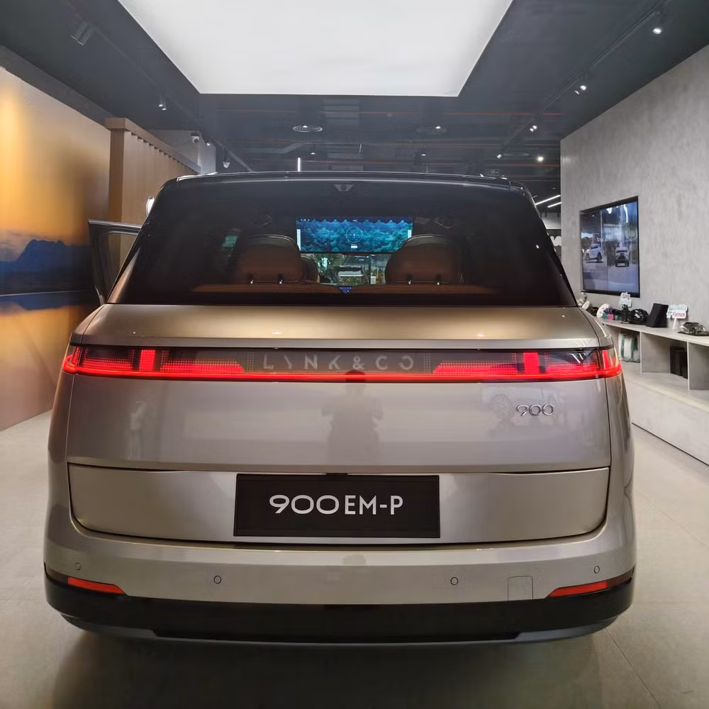 lynk-co-900-2.jpg