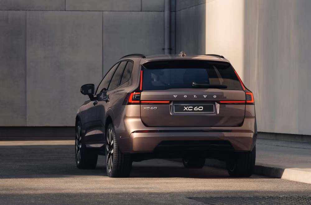 volvo-xc60-2027-2.jpg