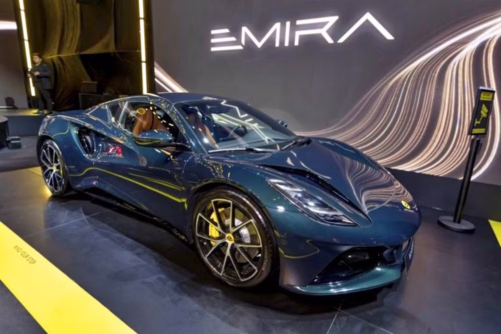 lotus-emira.jpg