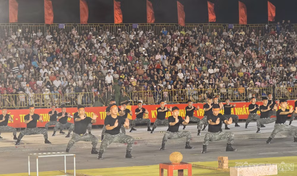 clo_br_anh-18-khai-mac-vo-thuat-cong-an.jpg