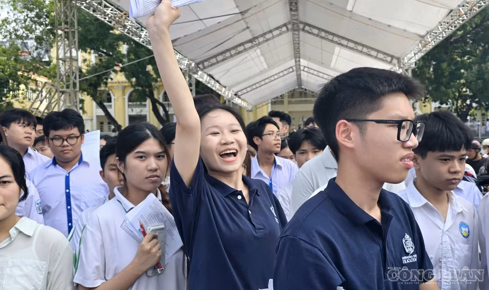 clo_br_4a-anh-thi.jpg