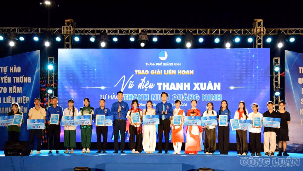 clo_br_anh-4-ky-niem-70-nam-hoi-lhtn-vn.jpg