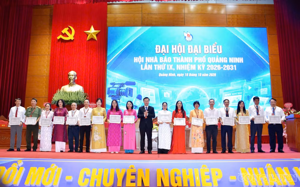 clo_br_anh-4193.jpg