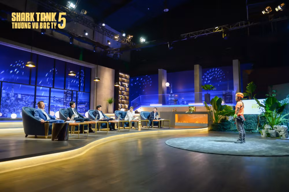 shark tank 5 tap 1 cuoc dau tay doi cua shark hung anh va shark hung gianh deal jungle boss hinh 4