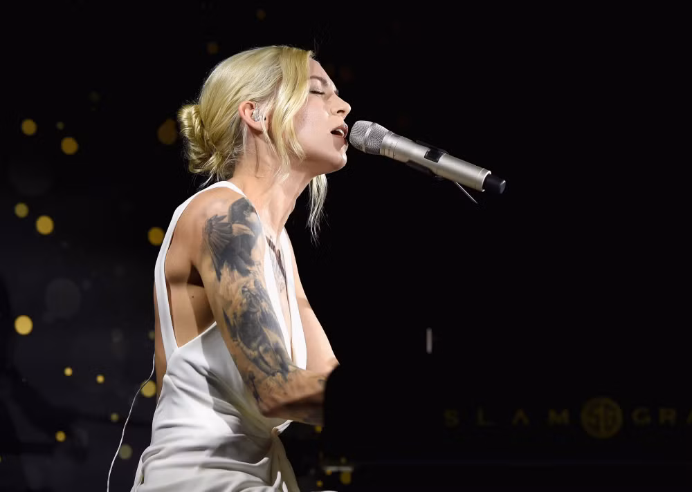 skylar grey va cau chuyen ban nhac day cay dang hinh 2