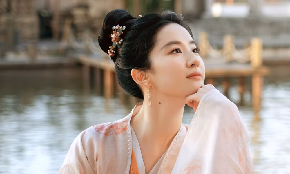 mong hoa luc su tro lai xuat sac sau 16 nam cua than tien ty ty luu diec phi hinh 1