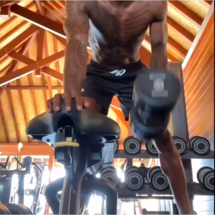 rashford vui dau o phong tap gym de cuu van su nghiep o man united hinh 4
