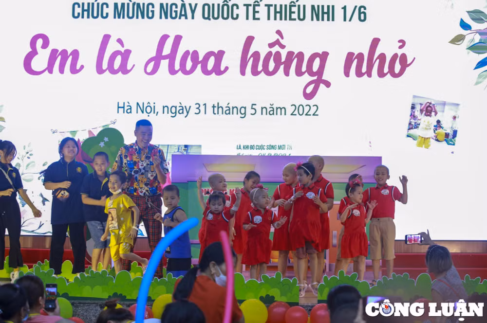 am ap tet thieu nhi den som tai vien huyet hoc truyen mau tw hinh 4