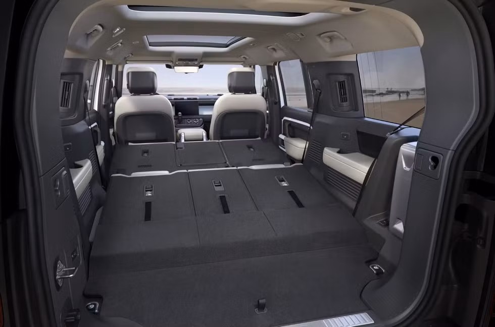 suv dia hinh land rover defender 130 ra mat thiet ke 8 cho ngoi rong hinh 6