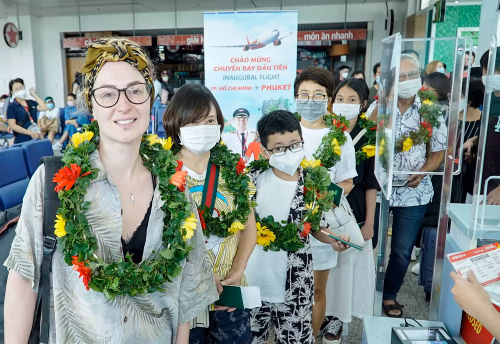 tin vui vietjet da noi lai duong bay den thien duong du lich phuket hinh 2