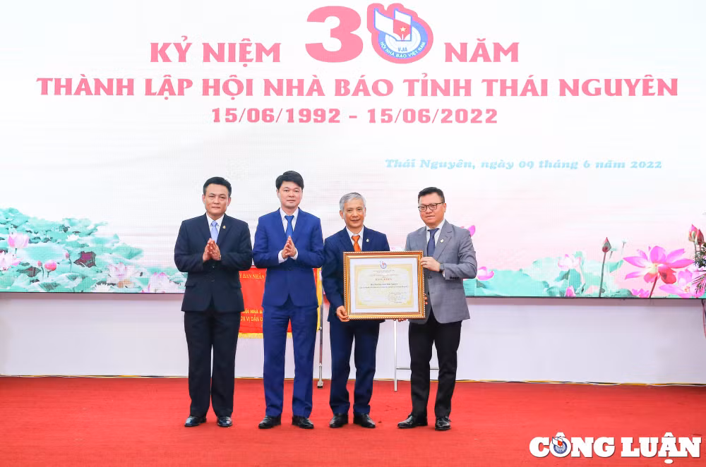hoi nha bao tinh thai nguyen 30 nam xay dung phat trien nhan len niem tu hao hinh 6