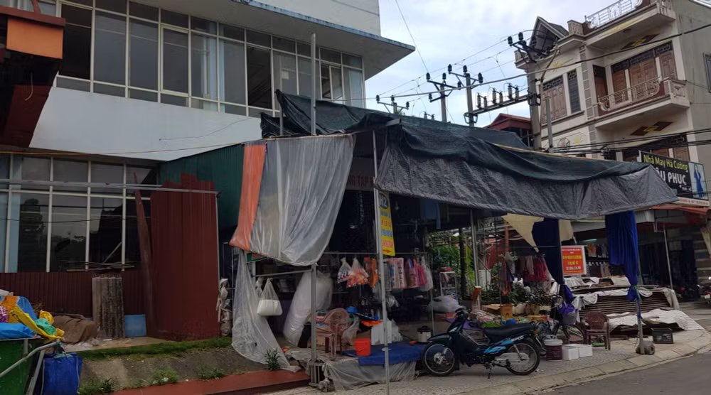hai duong trung tam thuong mai va sieu thi cho cuoi dau tu hang chuc ty roi bo hoang hinh 5