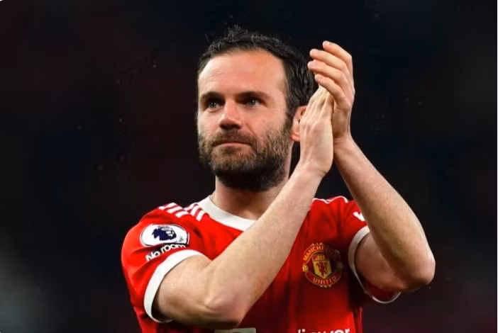 them cau thu thu 6 chia tay man utd hinh 3