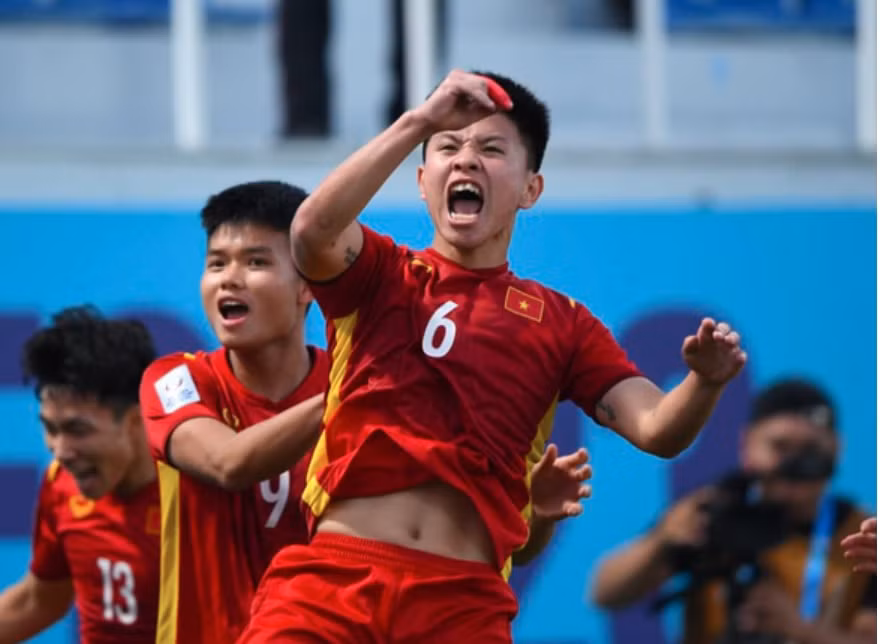 bao chi chau a ca ngoi su phat trien cua bong da viet nam hinh 4
