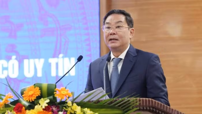 ong le hong son tam thoi dieu hanh hoat dong ubnd tp ha noi hinh 1
