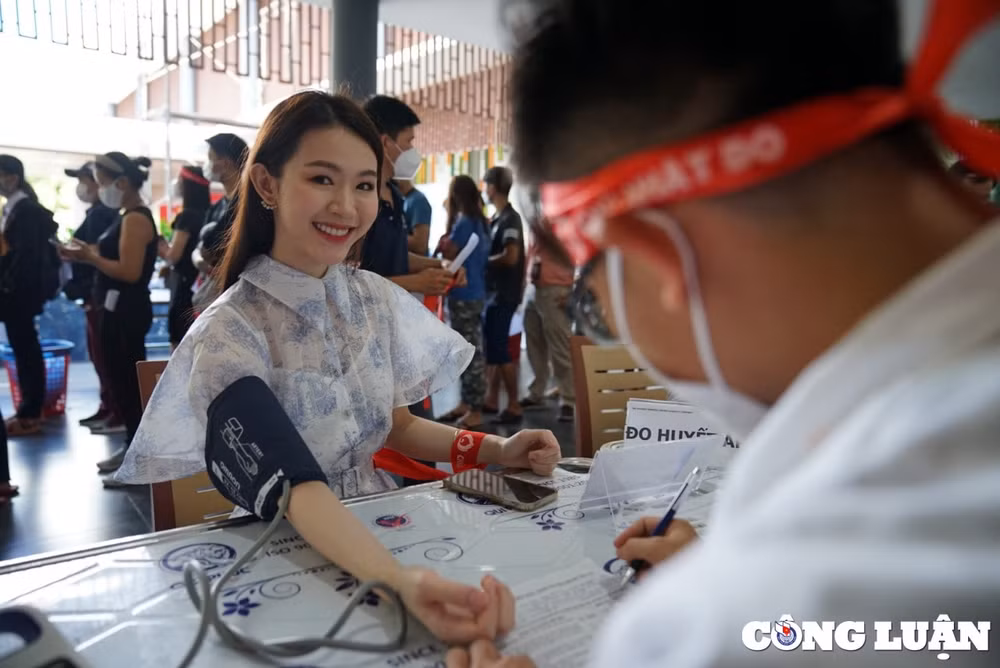 hon 34000 don vi mau duoc hien qua chuong trinh chu nhat do trong nam 2022 hinh 11