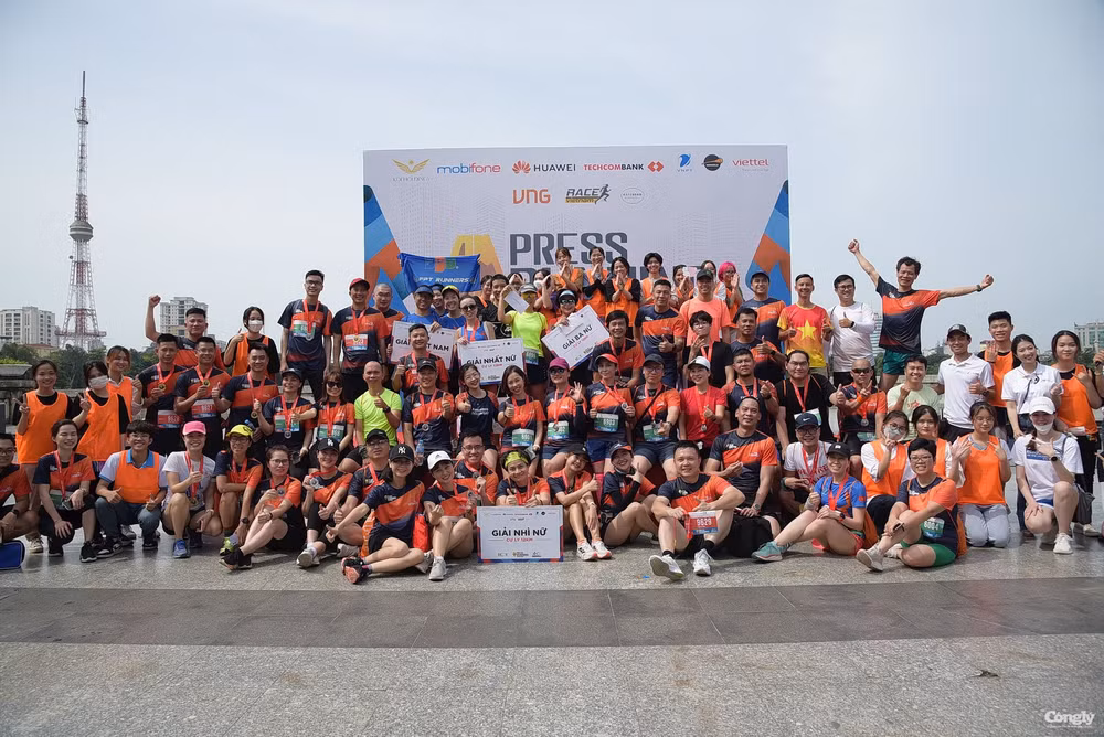ha noi 200 phong vien bao chi du giai chay press running marathon hinh 1
