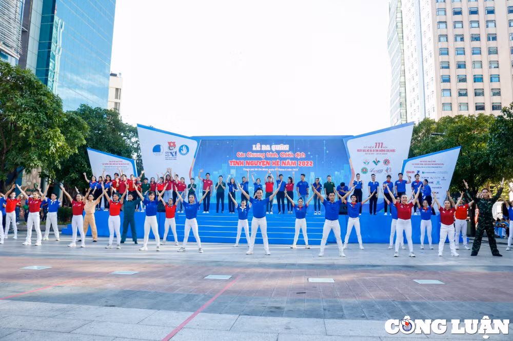 tp hcm hon 360000 nguoi tham gia chuong trinh chien dich tinh nguyen he nam 2022 hinh 3