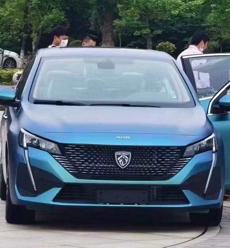 peugeot 408 2022 chot lich ra mat la doi thu dang gom cua mazda3 hinh 3