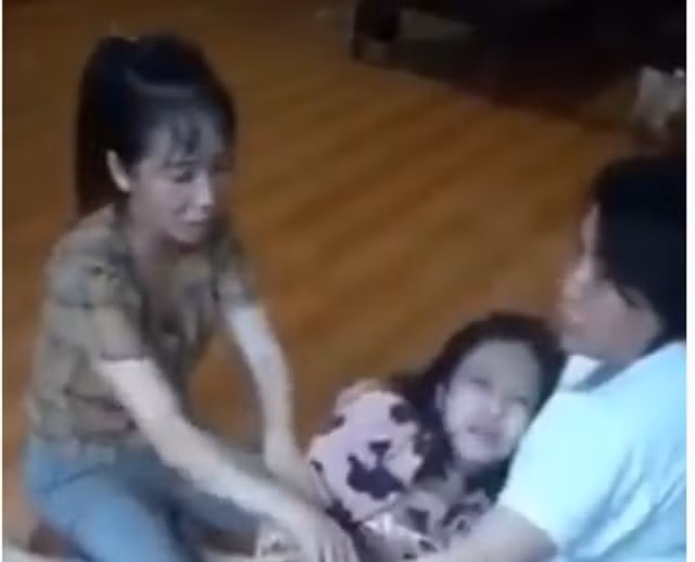 phu tho nu sinh uong ruou say so bo me mang nen bia chuyen bi bat coc hinh 1
