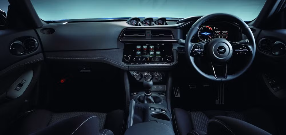 nissan z 2023 bat dau duoc ban ra gia tu 928 trieu dong hinh 4