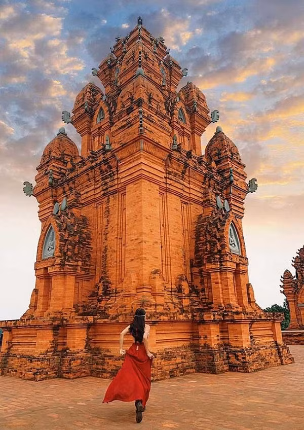 top diem du lich xin so khong so dong nguoi dip le 30 4 tai ha noi hinh 4