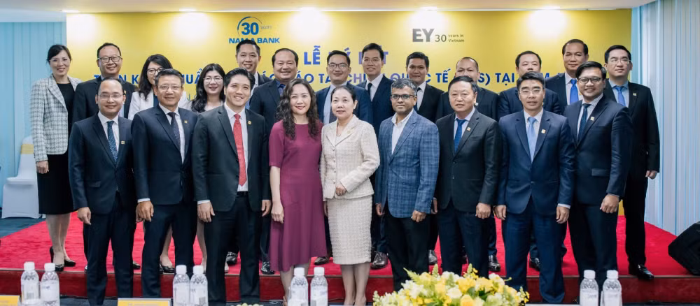 nam a bank tien phong trien khai chuan muc bao cao tai chinh quoc te hinh 2